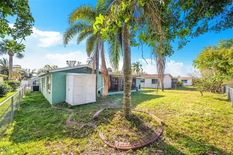 9620 Lakeside Lane Port Richey FL 34668