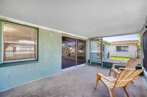 9620 Lakeside Lane Port Richey FL 34668