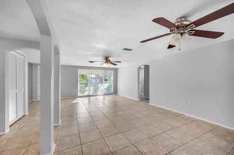 9620 Lakeside Lane Port Richey FL 34668