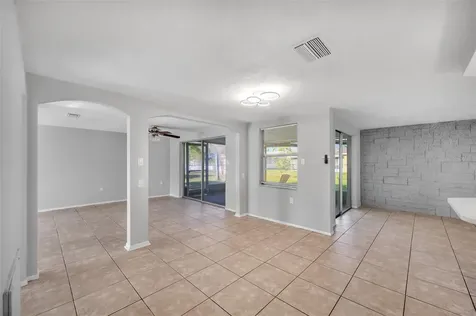 9620 Lakeside Lane Port Richey FL 34668