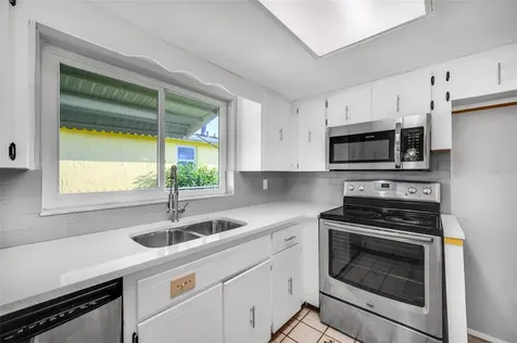 9620 Lakeside Lane Port Richey FL 34668