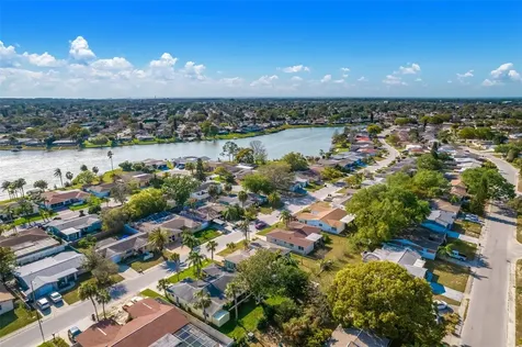 9620 Lakeside Lane Port Richey FL 34668