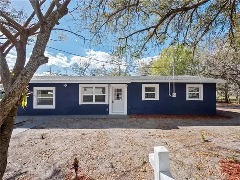 718 Drive Martin Luther King Street Dundee FL 33838