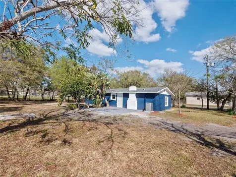 718 Drive Martin Luther King Street Dundee FL 33838