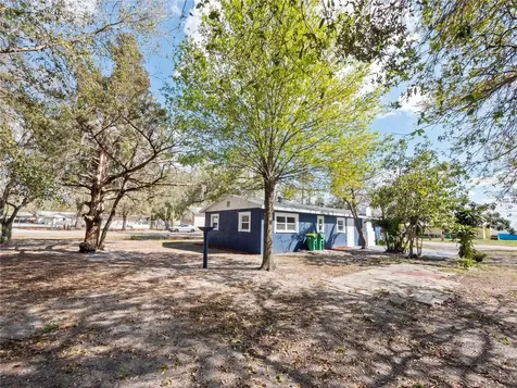 718 Drive Martin Luther King Street Dundee FL 33838