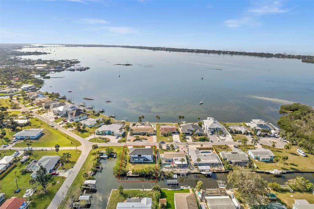928 Suncrest Lane Englewood FL 34223