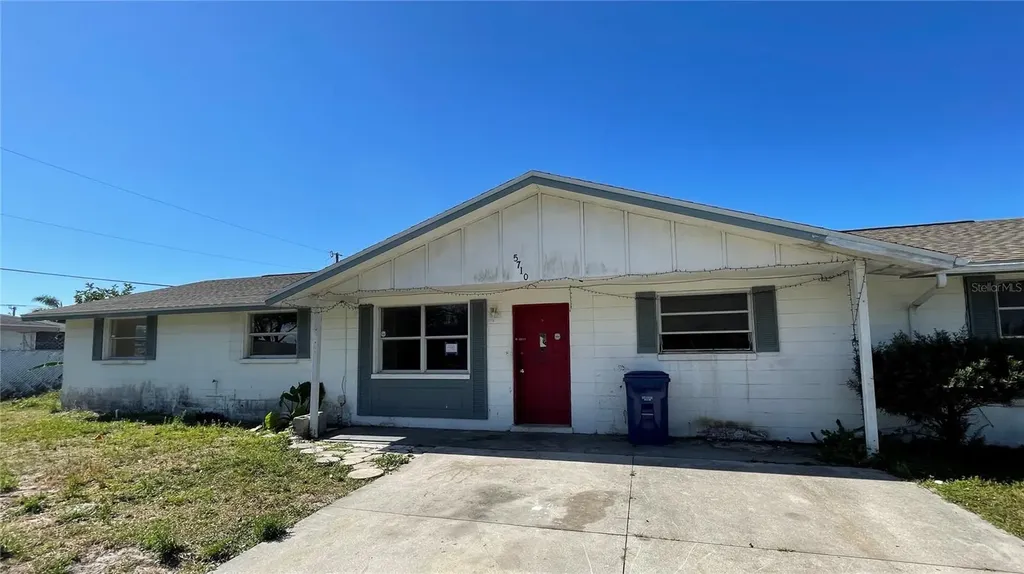 5710 Monitor Place Sarasota FL 34231