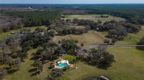 6853 NE 90th Street Road Anthony FL 32617