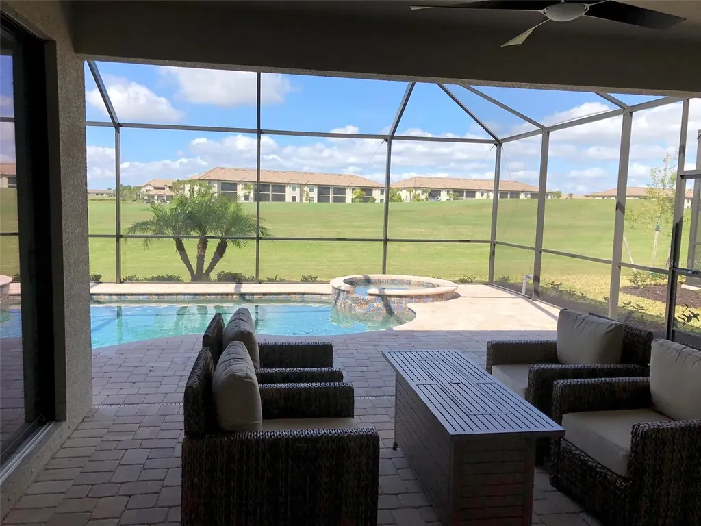 5720 Cheech Glen Bradenton FL 34211