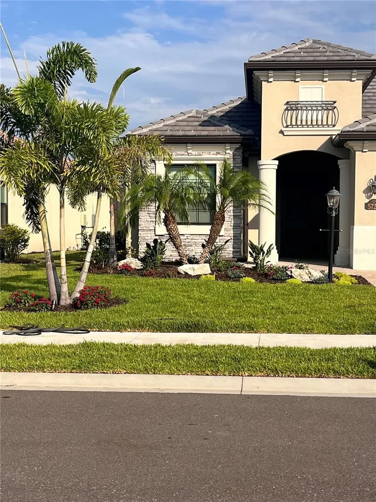 5720 Cheech Glen Bradenton FL 34211