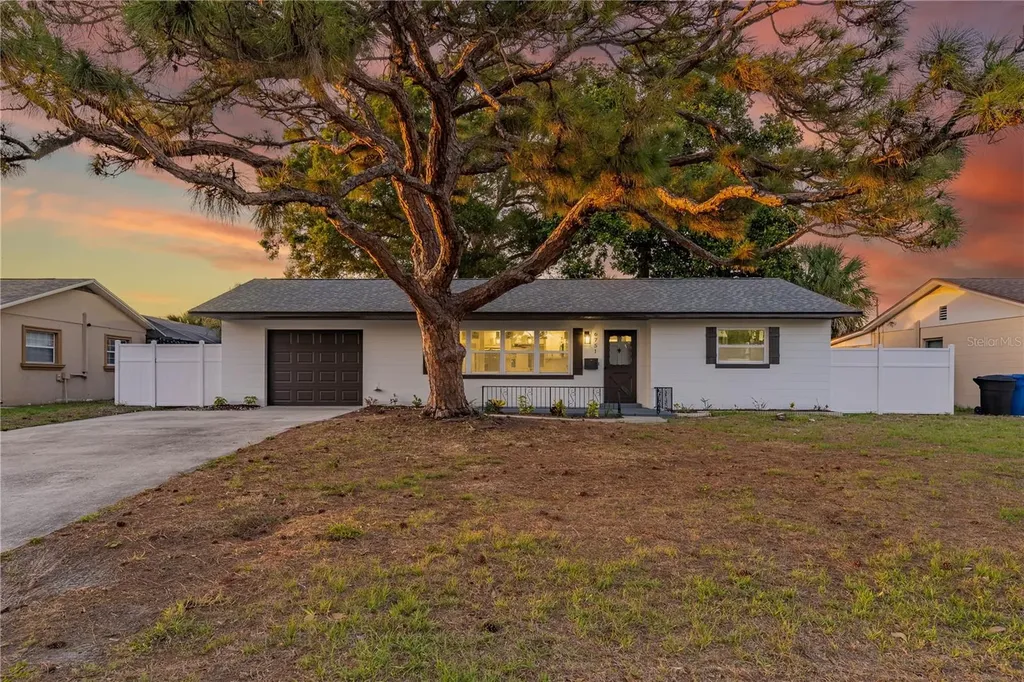 6751 34th Avenue N St Petersburg FL 33710