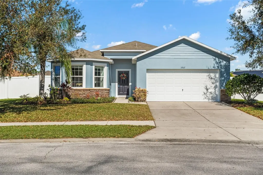 3907 Santa Elena Lane Kissimmee FL 34744