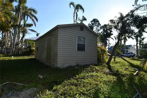 610 Trabue Avenue Punta Gorda FL 33950