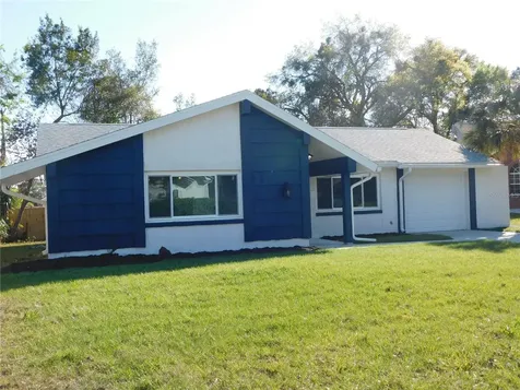 7700 Bayleaf Drive Hudson FL 34667