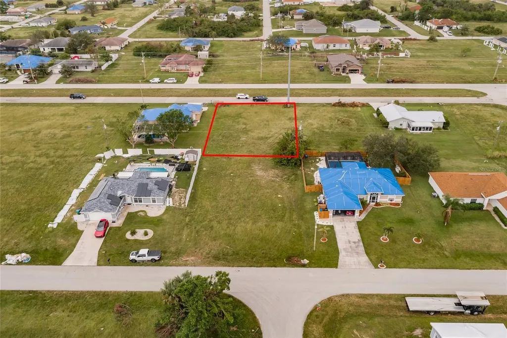 2213 Kismet Parkway E Cape Coral FL 33909