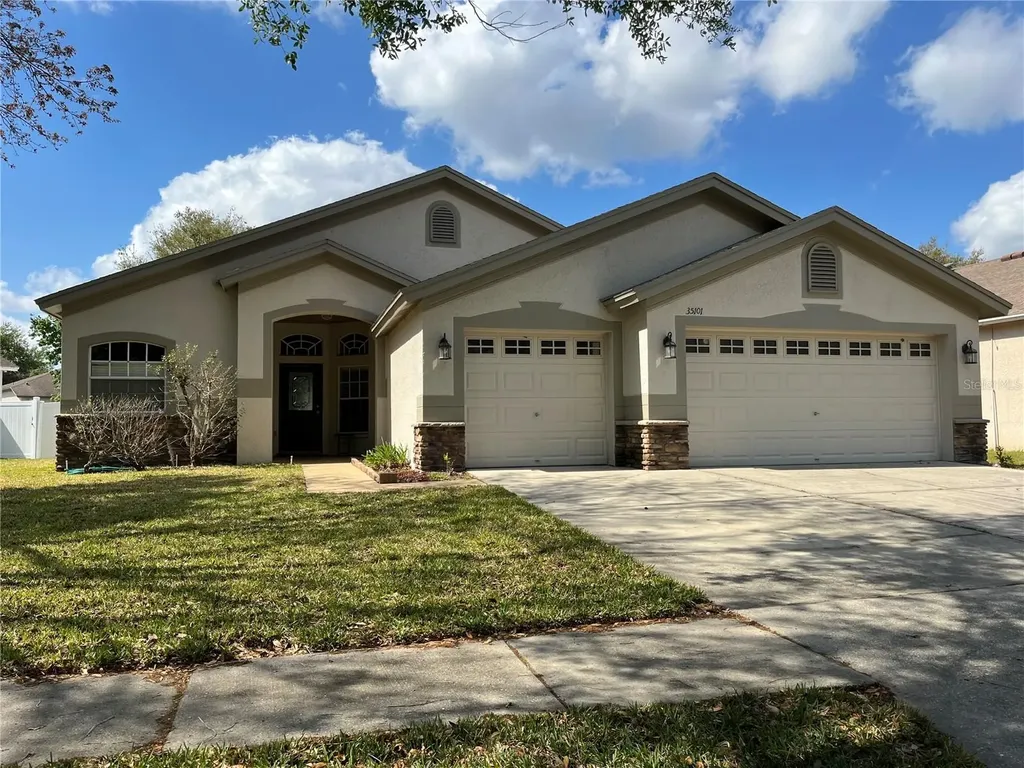 35101 Deerfield Oaks Drive Zephyrhills FL 33541