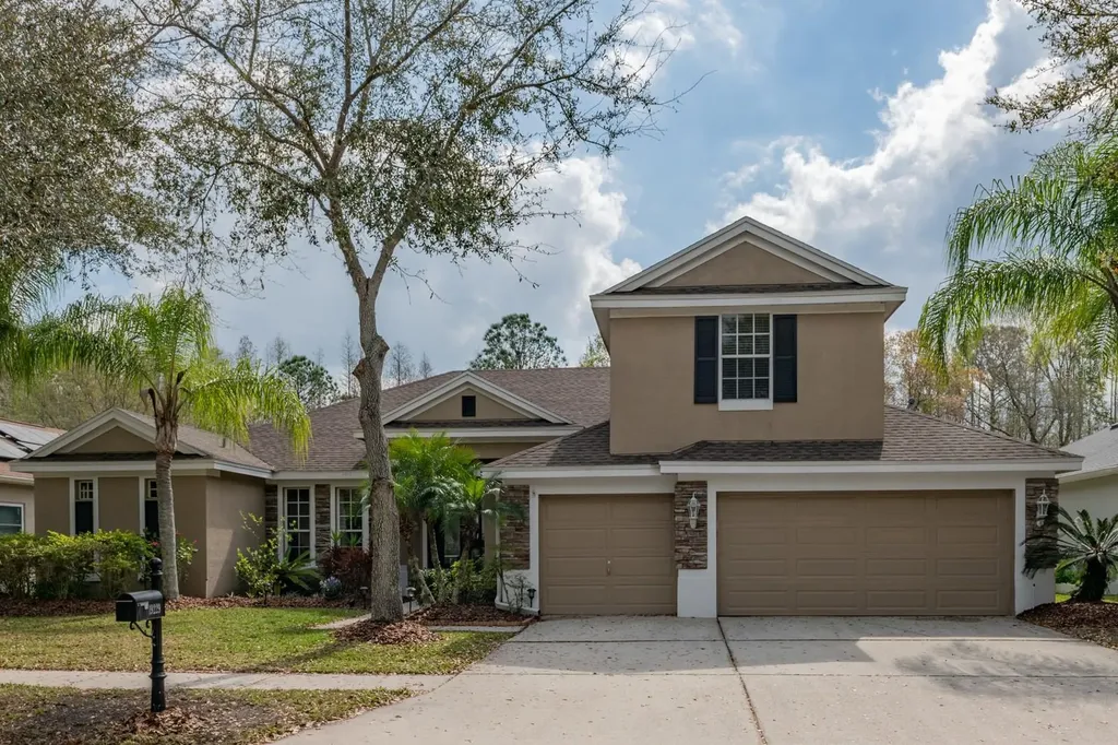 19229 Autumn Woods Avenue Tampa FL 33647