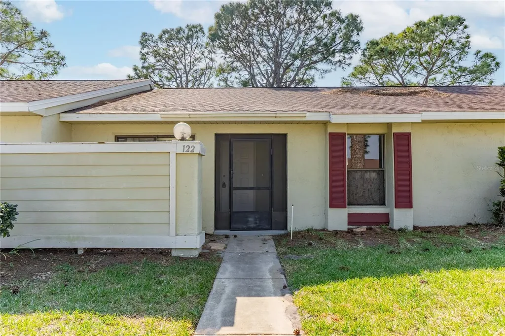 122 Pine Island Circle Kissimmee FL 34743