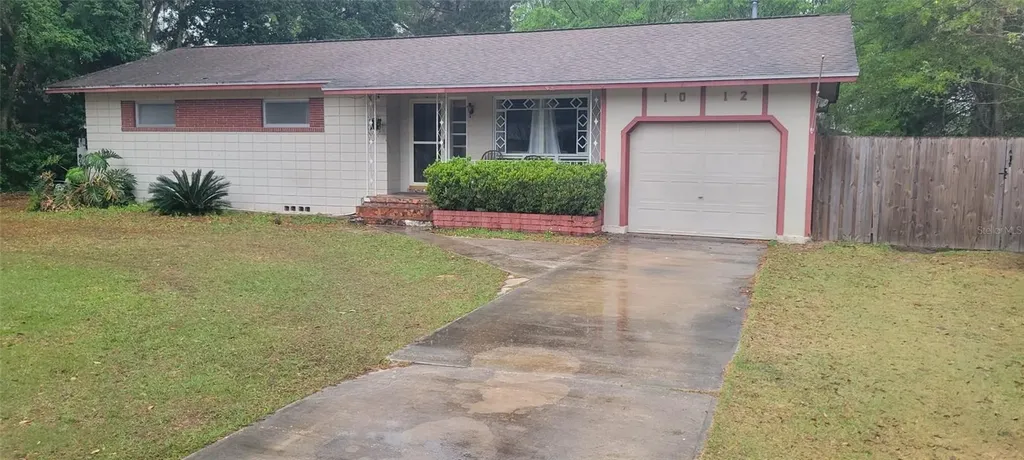 1012 NE 39th Court Ocala FL 34470