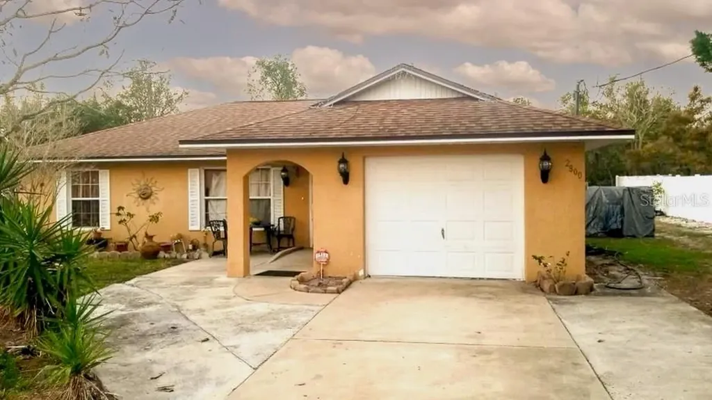 2800 Grayton Street Deltona FL 32738