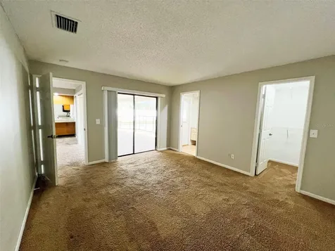 9207 Regents Park Drive Tampa FL 33647