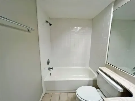9207 Regents Park Drive Tampa FL 33647