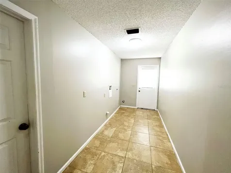 9207 Regents Park Drive Tampa FL 33647