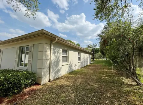 9207 Regents Park Drive Tampa FL 33647
