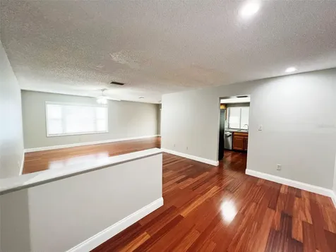 9207 Regents Park Drive Tampa FL 33647