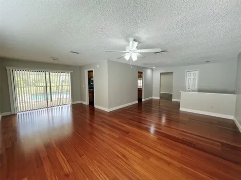 9207 Regents Park Drive Tampa FL 33647