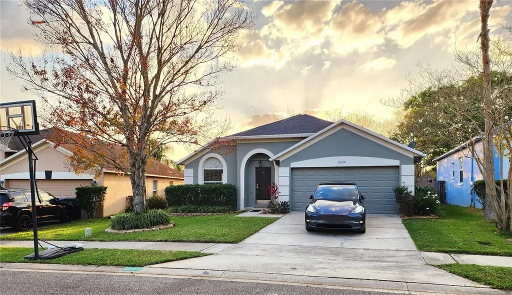 2009 Crosscreek Court Oviedo FL 32766