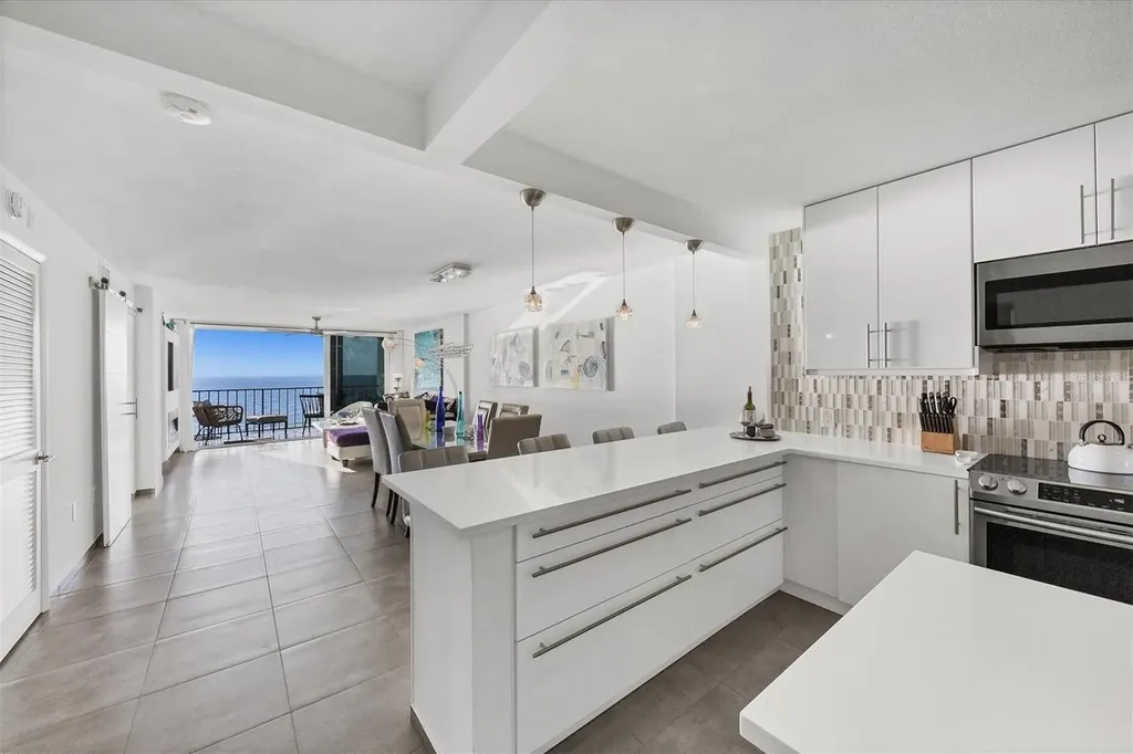 20 Whispering Sands Drive Sarasota FL 34242