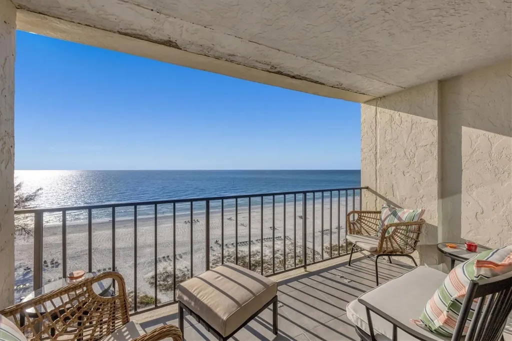 20 Whispering Sands Drive Sarasota FL 34242