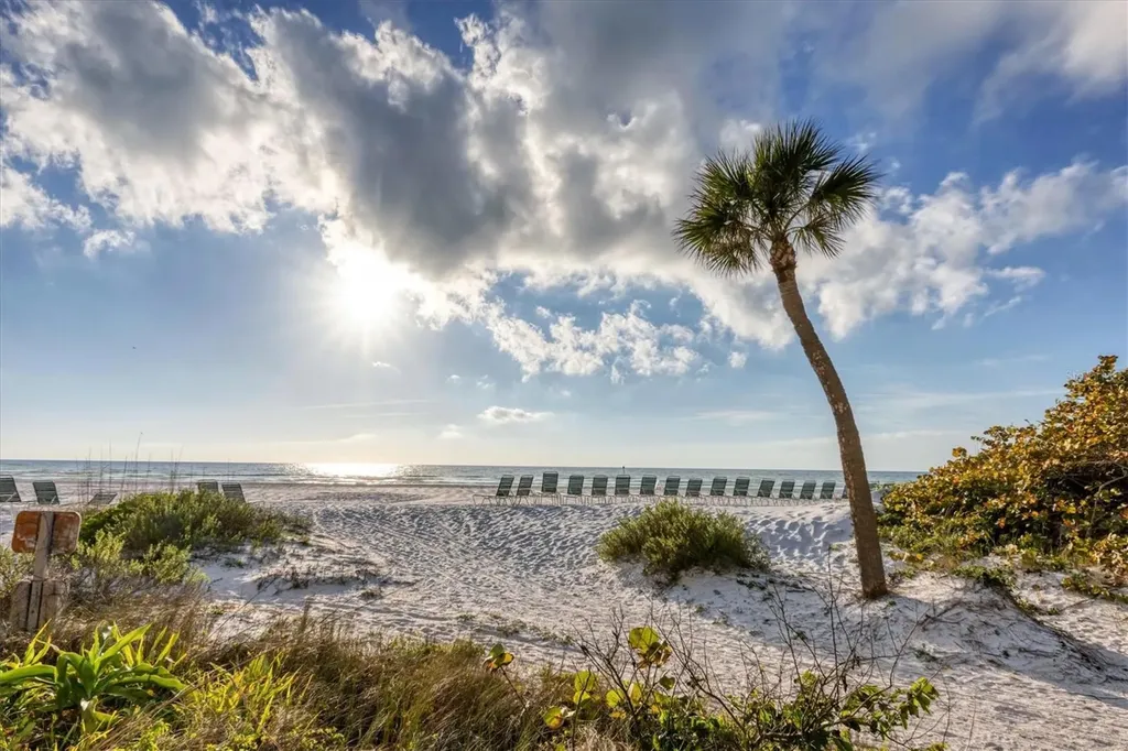 20 Whispering Sands Drive Sarasota FL 34242