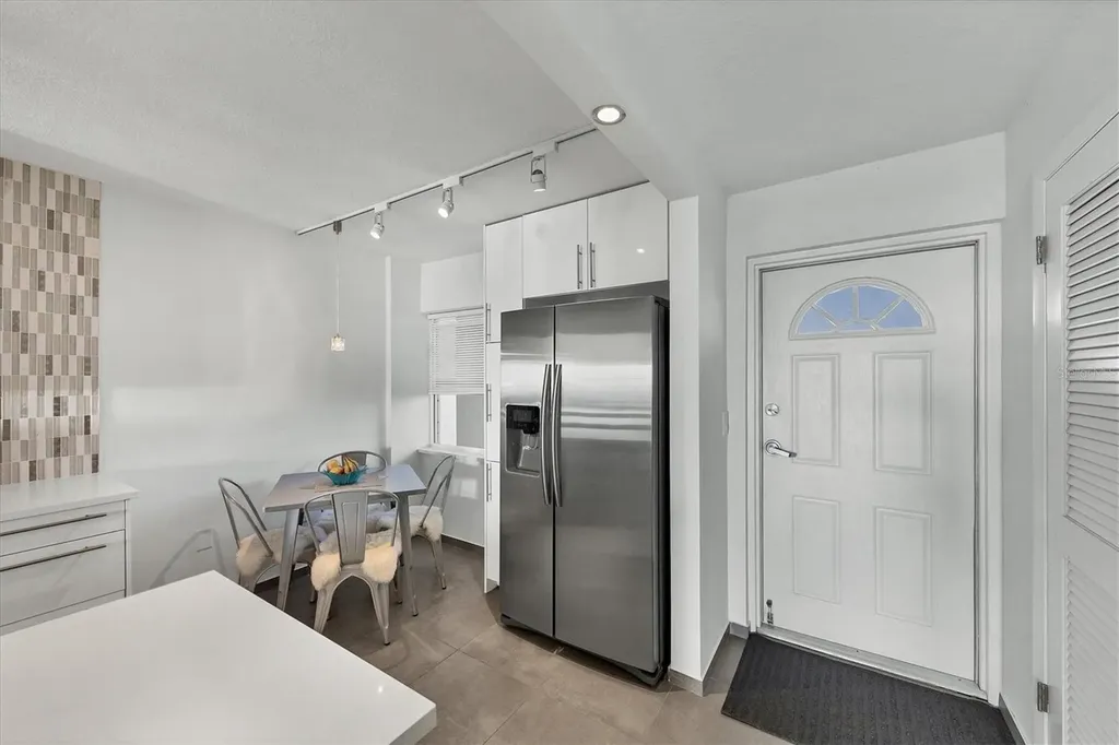 20 Whispering Sands Drive Sarasota FL 34242
