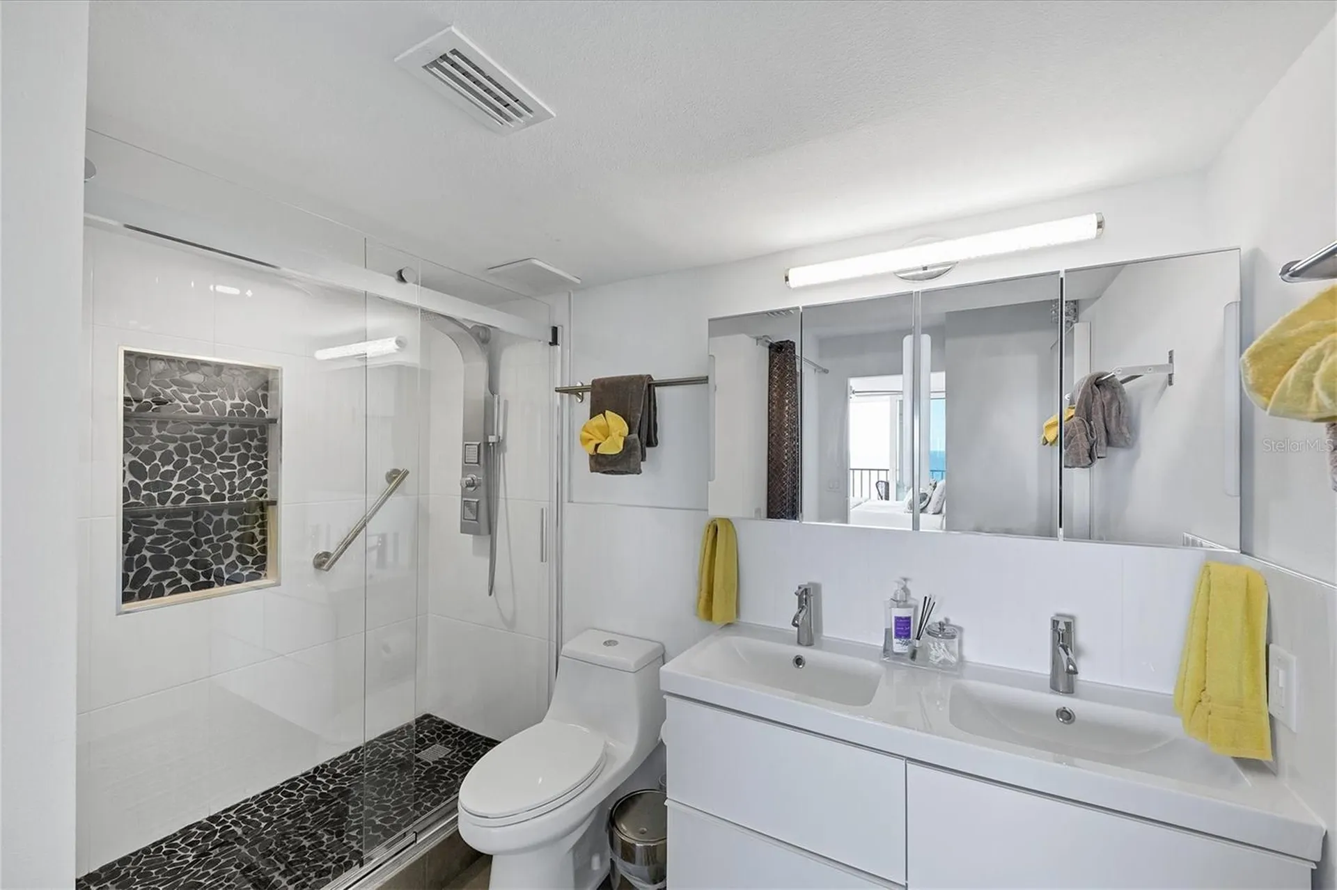 20 Whispering Sands Drive Sarasota FL 34242