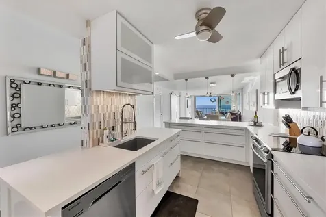 20 Whispering Sands Drive Sarasota FL 34242