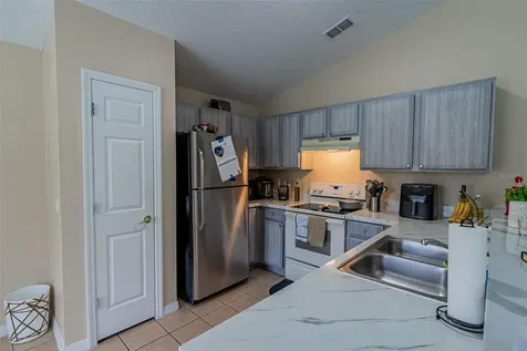 1208 Winding Willow Court Kissimmee FL 34746
