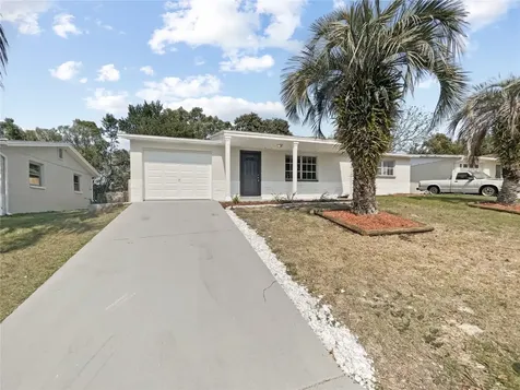5041 Farley Drive Holiday FL 34690