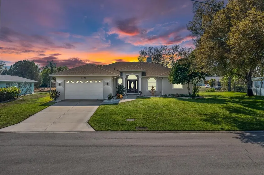 2570 River Ridge Drive Sarasota FL 34239