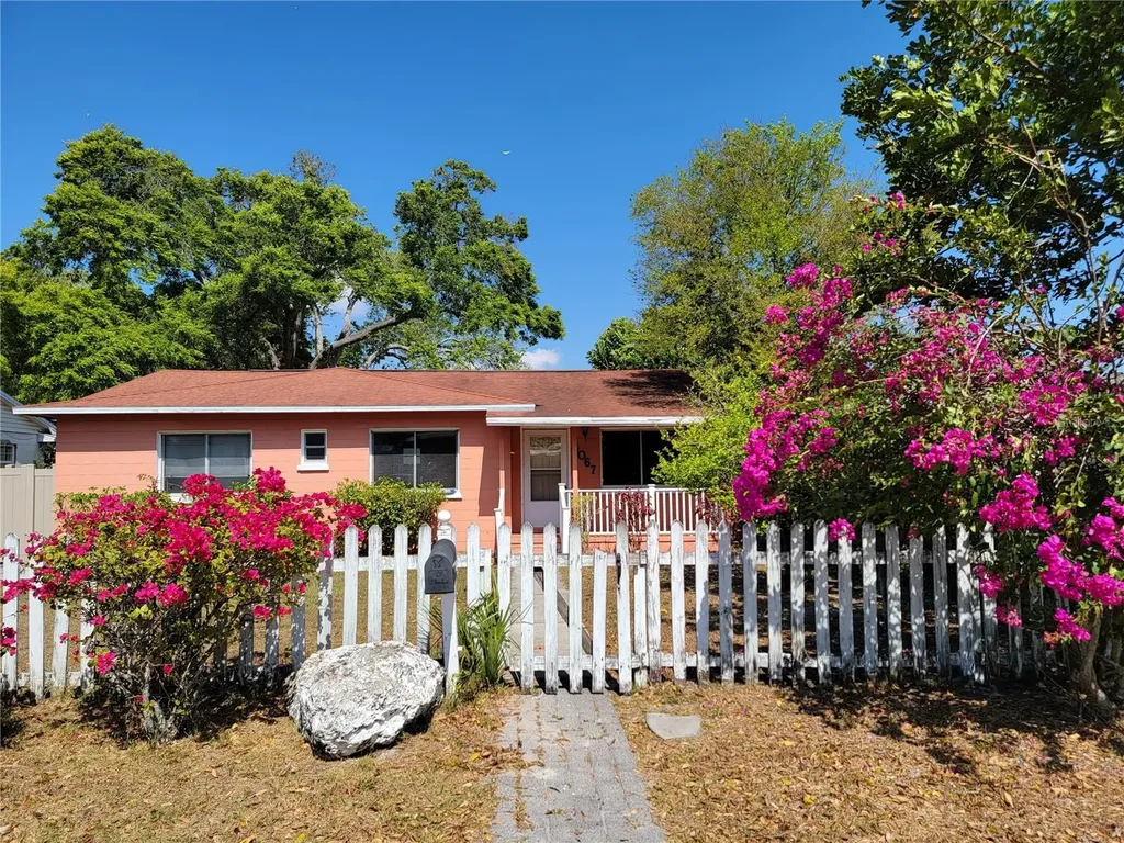 4067 31st Avenue N St Petersburg FL 33713