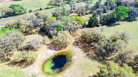 17525 Us Highway 301 Dade City FL 33523