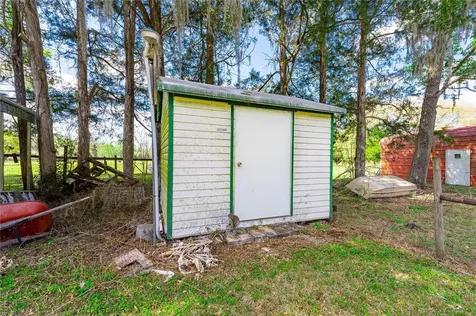 17525 Us Highway 301 Dade City FL 33523