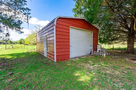 17525 Us Highway 301 Dade City FL 33523