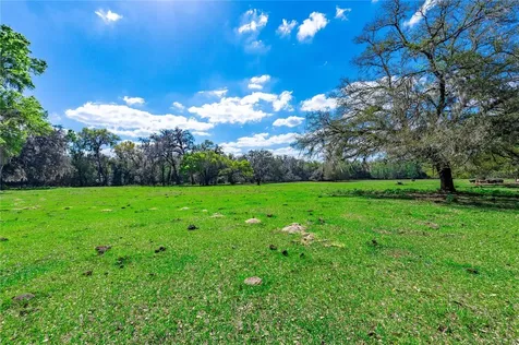 17525 Us Highway 301 Dade City FL 33523