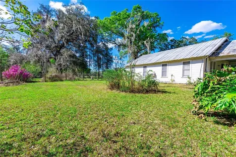 17525 Us Highway 301 Dade City FL 33523