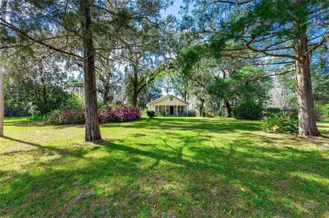 17525 Us Highway 301 Dade City FL 33523