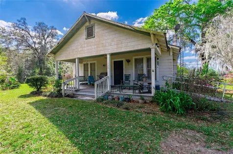 17525 Us Highway 301 Dade City FL 33523