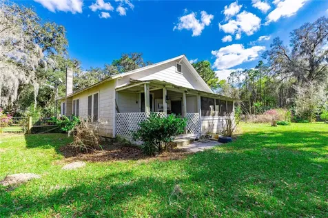 17525 Us Highway 301 Dade City FL 33523