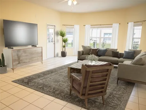 158 Harwood Circle Kissimmee FL 34744